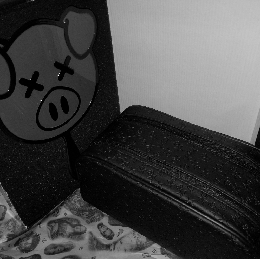 Jeffree Starr X Shane Dawson Makeup Bag & Mirror